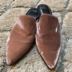 GUC dolce vida velvet mules